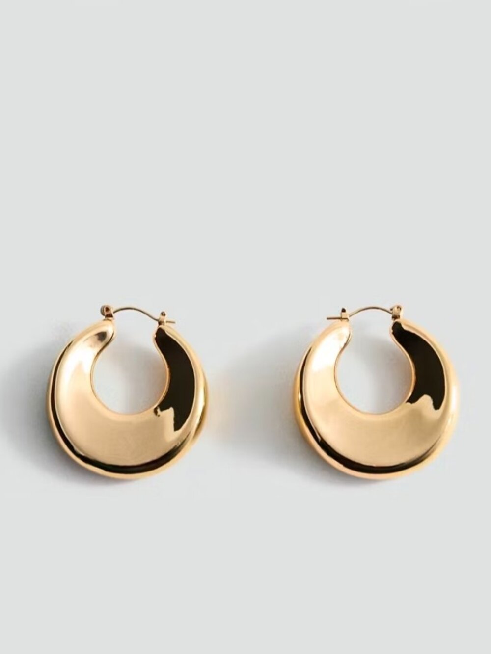 Gorgeous Gold Hoop Earrings